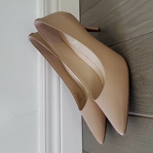 Cole Haan leather pumps